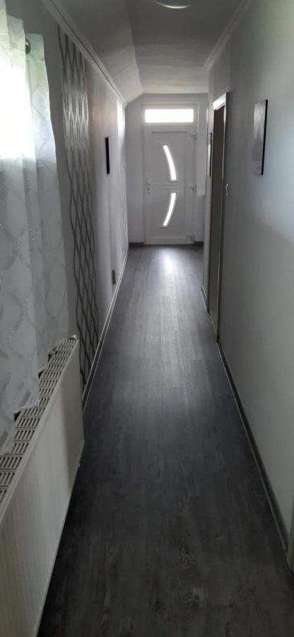Hajnalka Vendeghaz Hotel บุค ภายนอก รูปภาพ